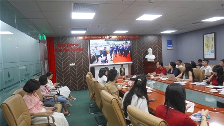 Chi bộ Công ty Cung ứng Nhiên liệu Điện lực Dầu khí đã tổ chức sinh hoạt Chi bộ định kỳ tháng 10 năm 2025