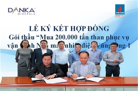 Ký kết hợp đồng mua bán than cho NMNĐ Vũng Áng 1